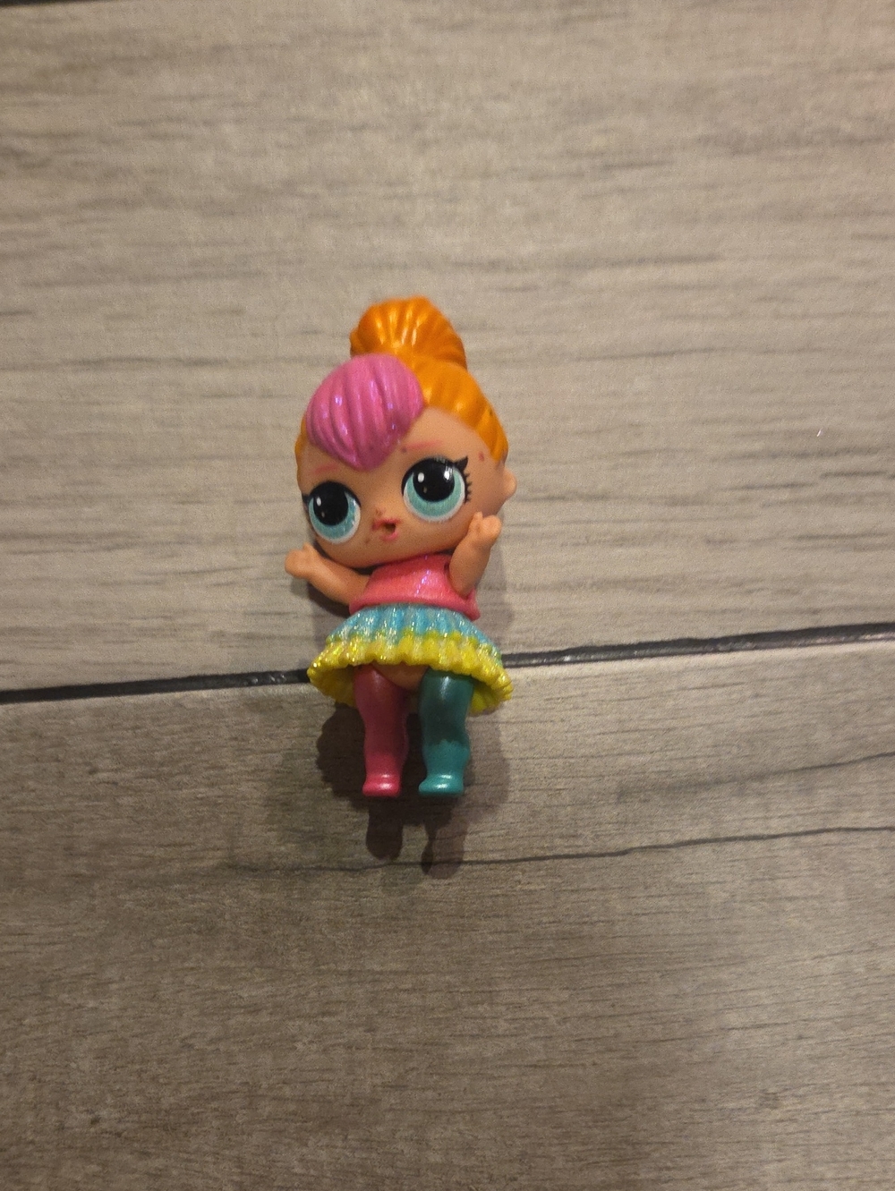 🍁Lol Surprise Doll Glam Glitter Neon QT